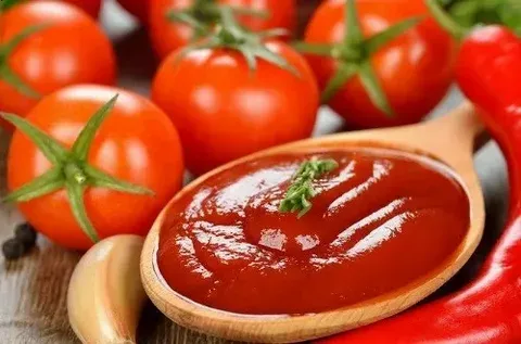 خرید رب گوجه با ریحان  با قیمت استثنایی